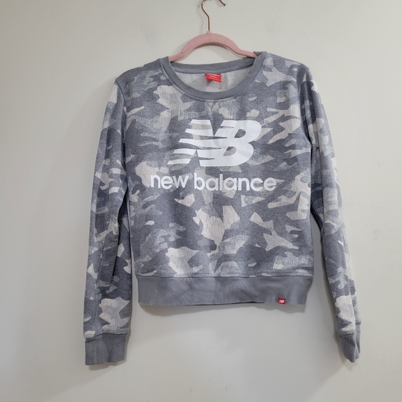 New Balance Tops - New balance camo print sweatshirt S